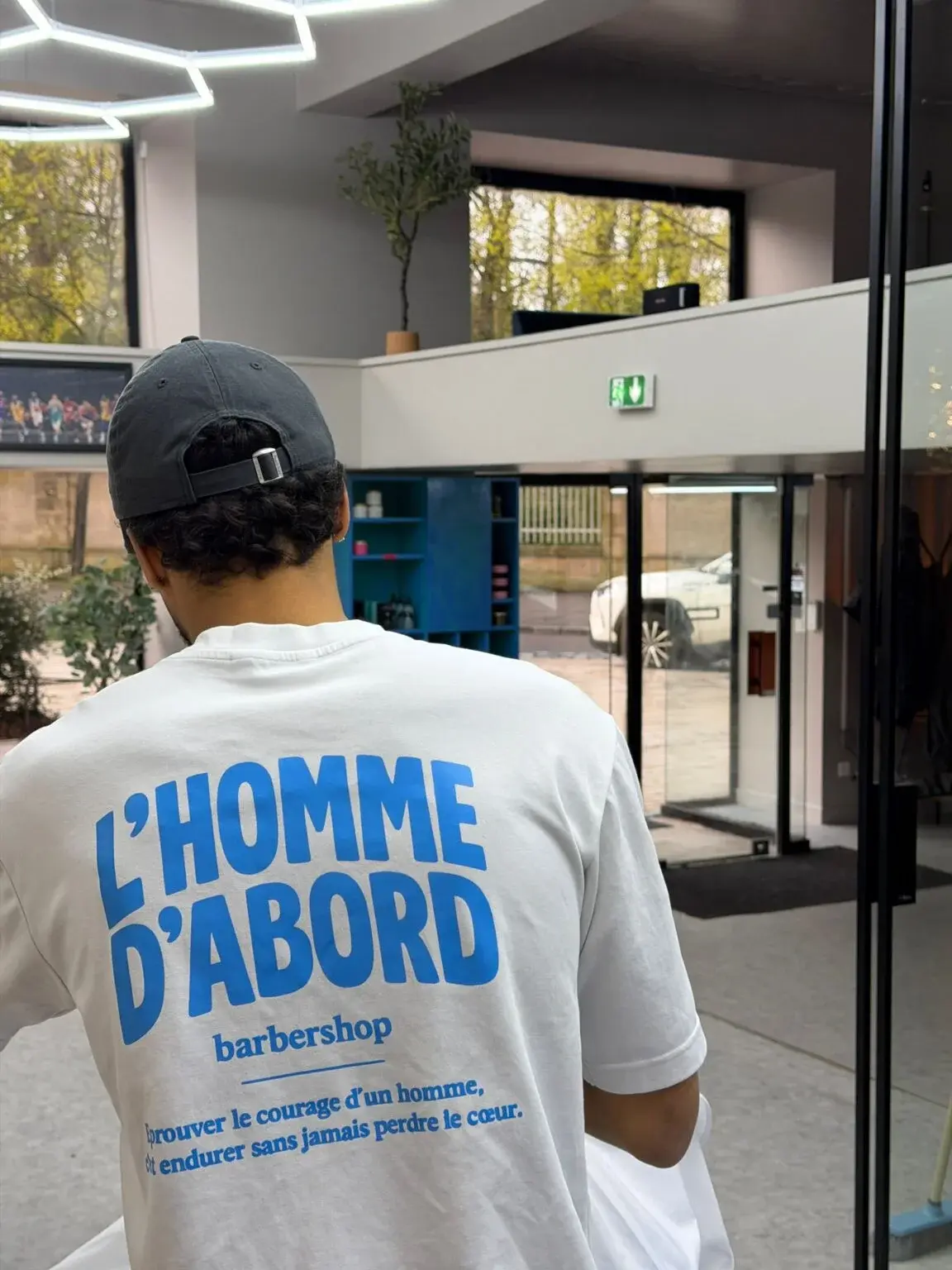 L'Homme d'Abord Salon